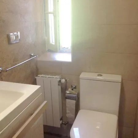 With One Bedroom In With Wifi 500 M From The Beach Lägenhet Santander