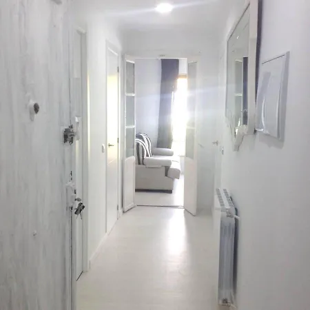 Lägenhet With One Bedroom In With Wifi 500 M From The Beach *
